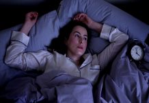 Tình trạng mất ngủ ở người trẻ đang dần trở nên phổ biến