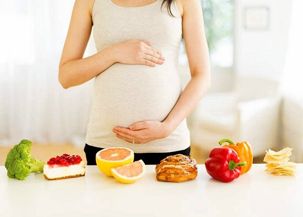 Mẹ bầu nên ăn gì trong 3 tháng đầu?