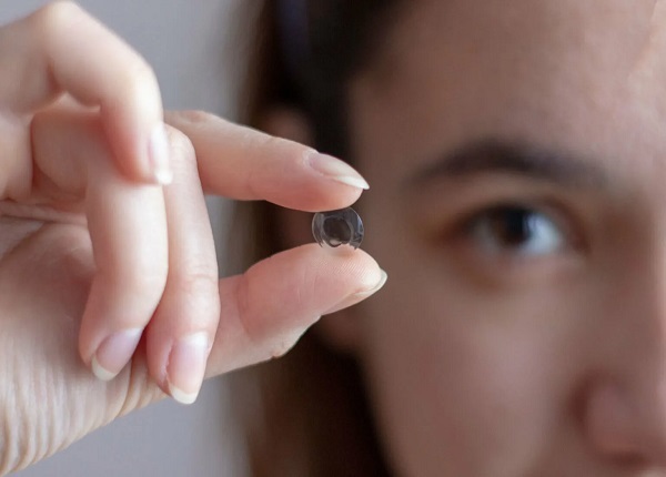 Phương pháp phòng ngừa nhiễm trùng mắt vì đeo lens