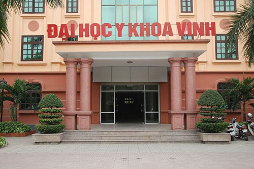 Nữ sinh Thanh Hoá nhập học Đại học Y Khoa Vinh